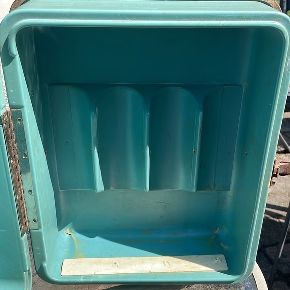 Vintage Barbie Trousseau Trunk-stamped 1964 by Mattel - Picture 7 of 9